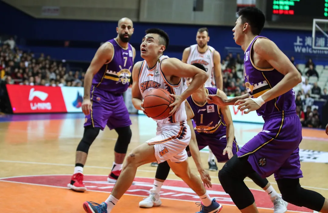 莫泰为什么离开cba(官宣！莫泰尤纳斯离开CBA！今年2月曾拒绝NBA合同)