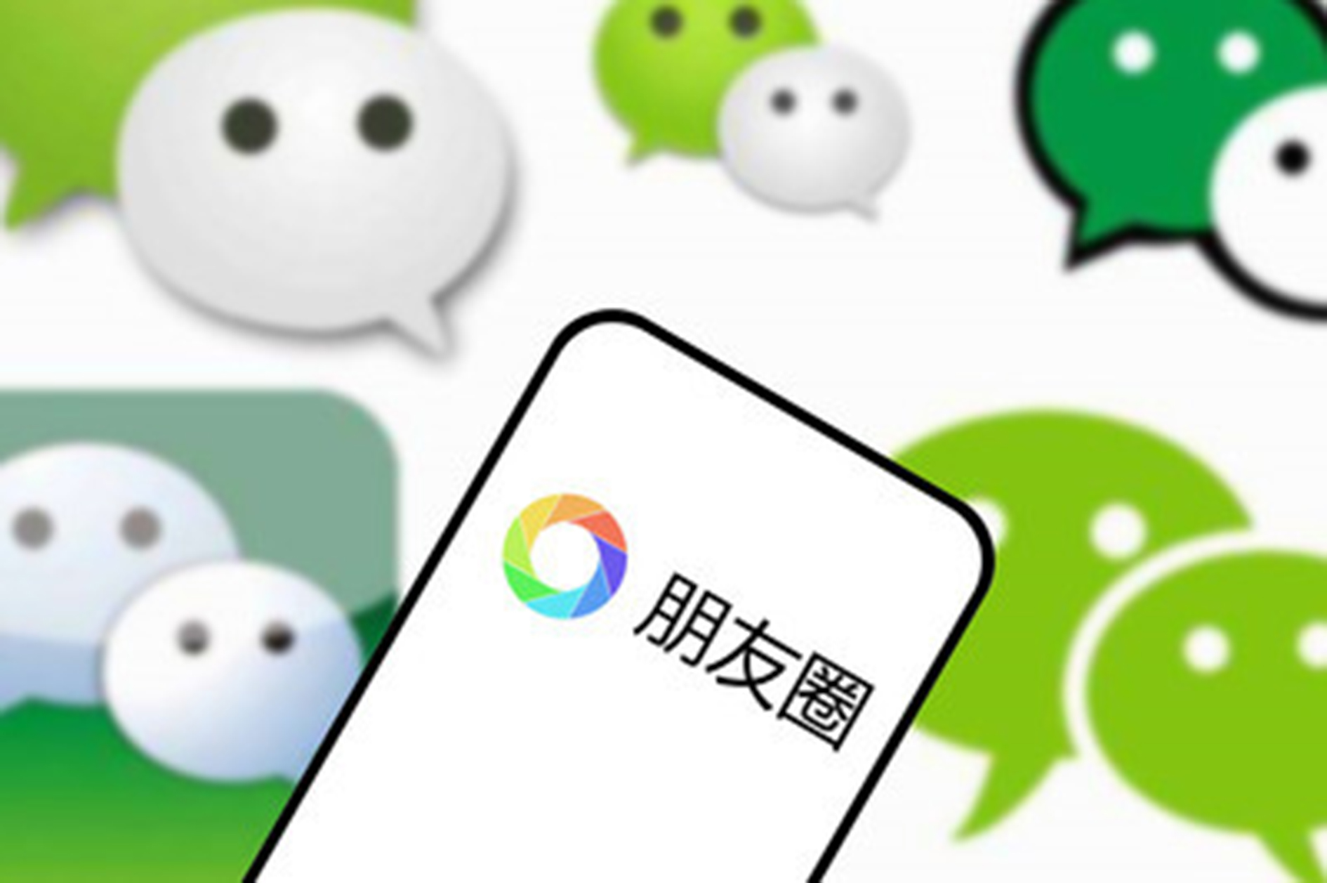 5年前微信朋友圈如何快速删除？按一下这个按钮，3秒就能搞定