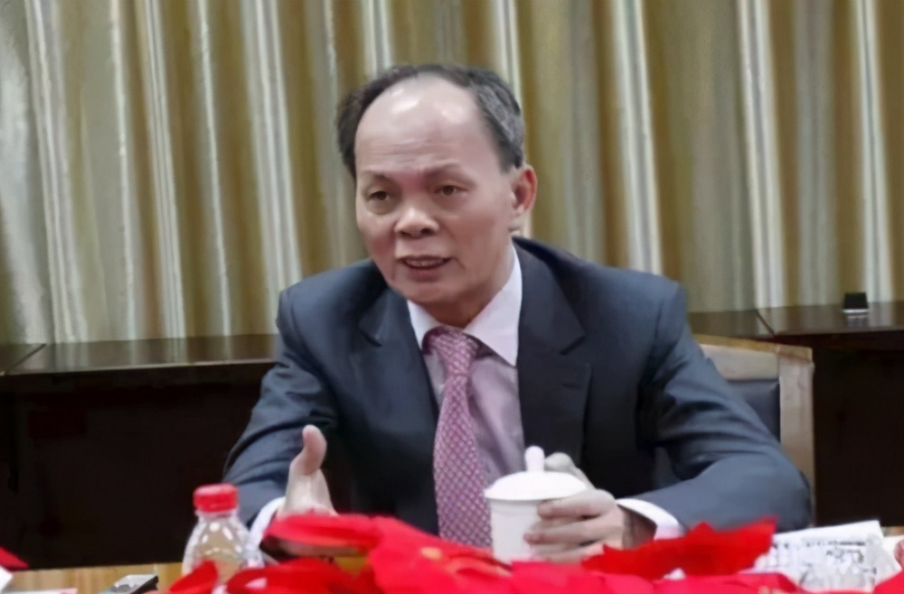 广东最新“广州富豪榜前十”名单出炉，看谁登上了“首富”宝座