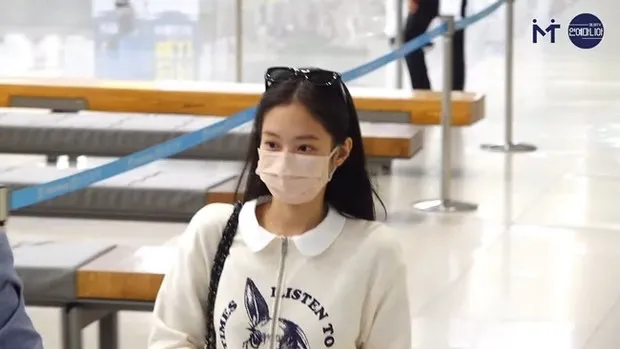 JENNIE独自前往美国,所为何事;休宁巴依叶被粉丝孤立?