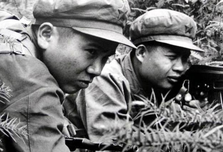 对越反击战中，有10位首长的儿子在战场上牺牲，他们分别是谁？