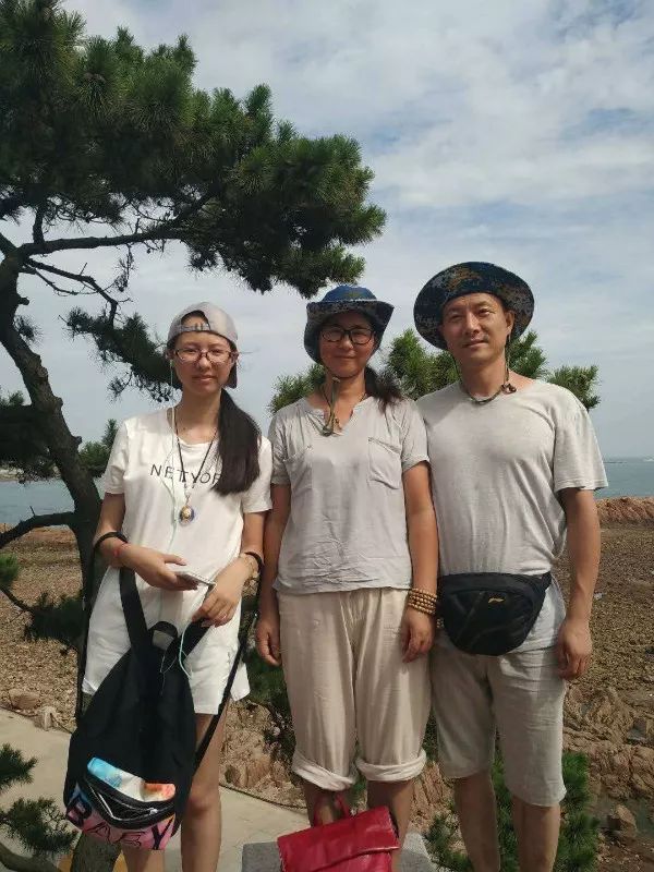 广西一高校大学生“挡刀”感动全国，父亲在17年前也……