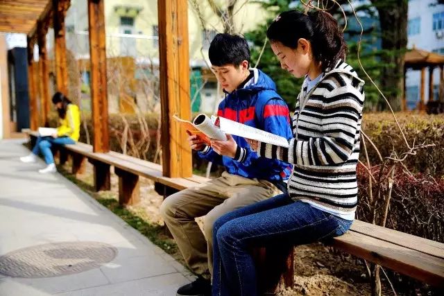 厉害了！国内拥有校区最多大学之一，坐拥8大校区，而且遍布整个市区！