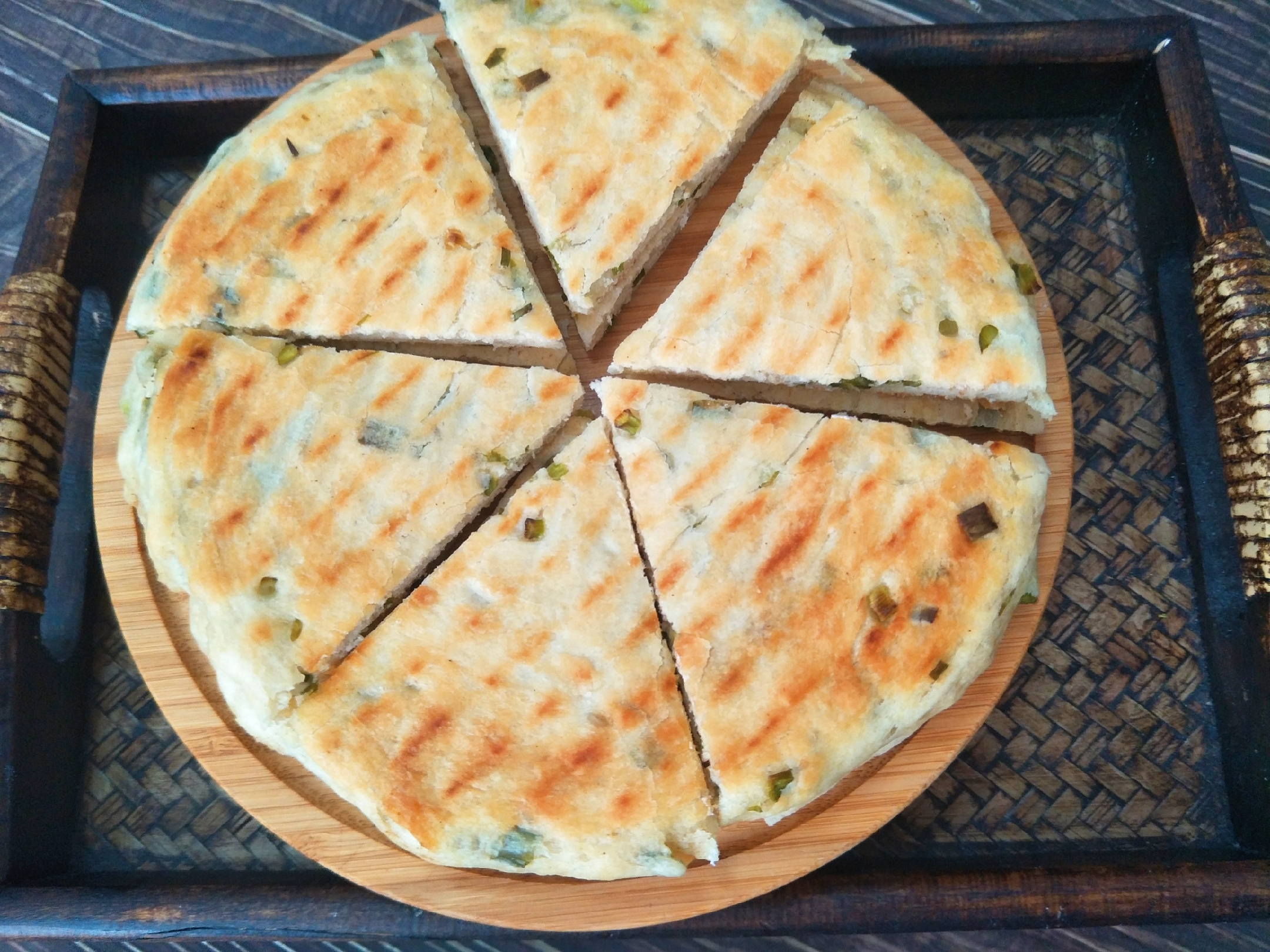 做早餐饼时，天冷和面有技巧，记住3个诀窍，饼外酥里嫩