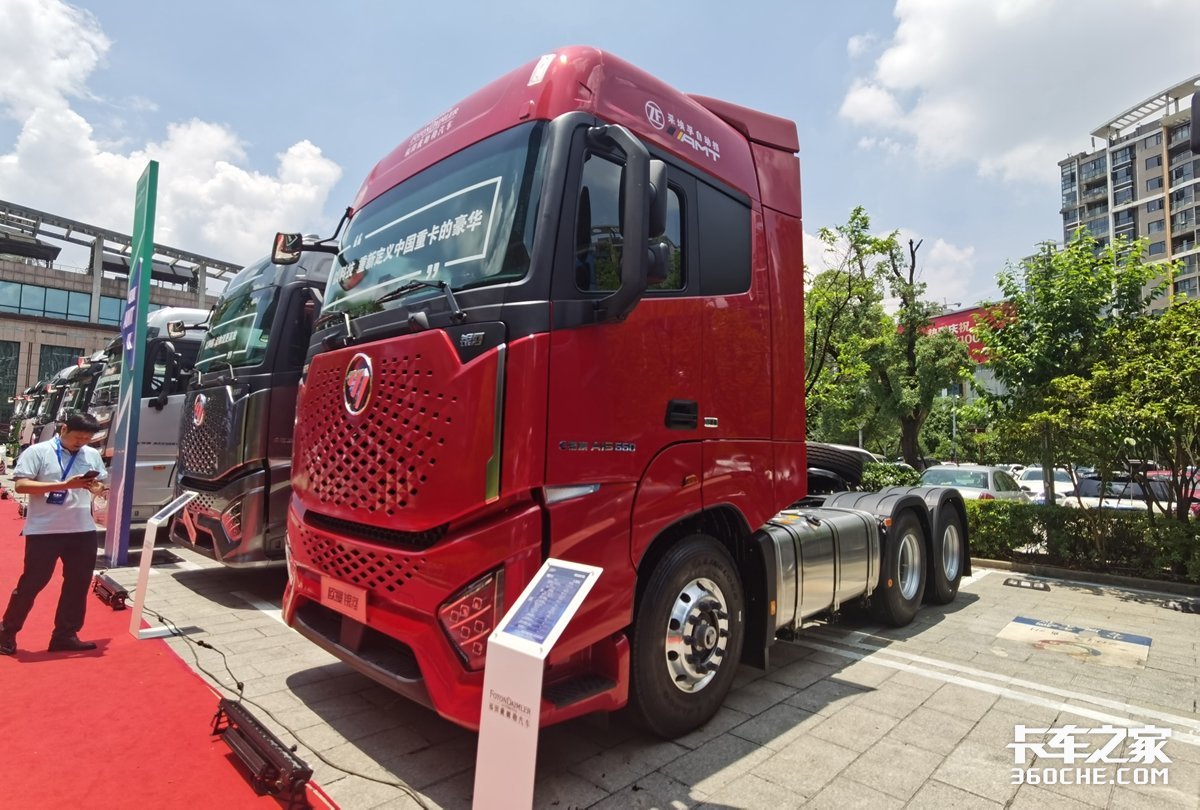 660马力15l发动机来了,欧曼又发新品,到底有哪些不一样?