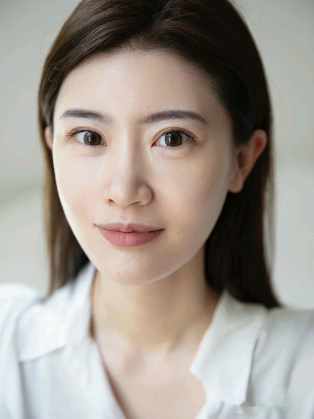 「雅诗兰黛白金」雅诗兰黛护肤品怎么样（雅诗兰黛哪个系列好用）
