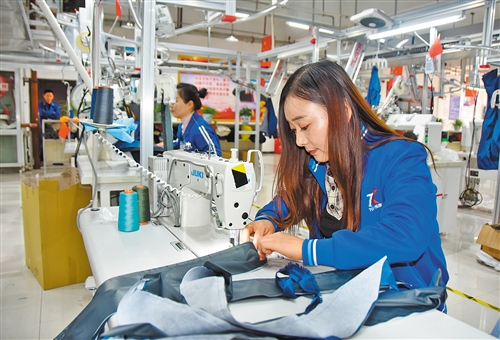 严重饱和的四个专业，可能刚毕业就得失业，学生家长需提前准备