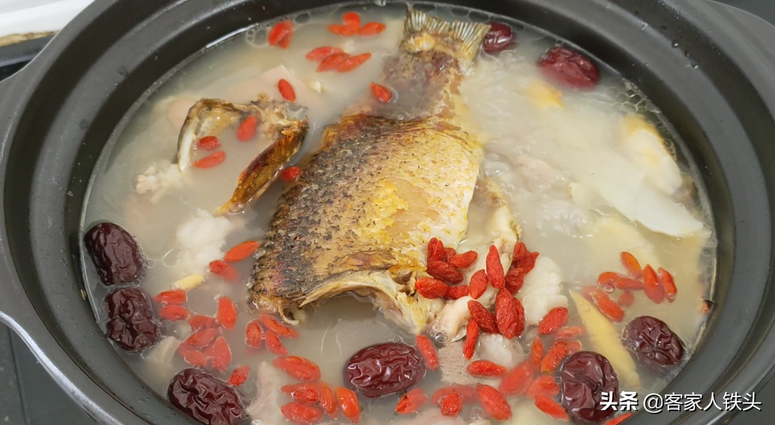 煲羊肉汤，想要好喝别乱加料，手把手教你一锅，汤鲜肉香还没膻味