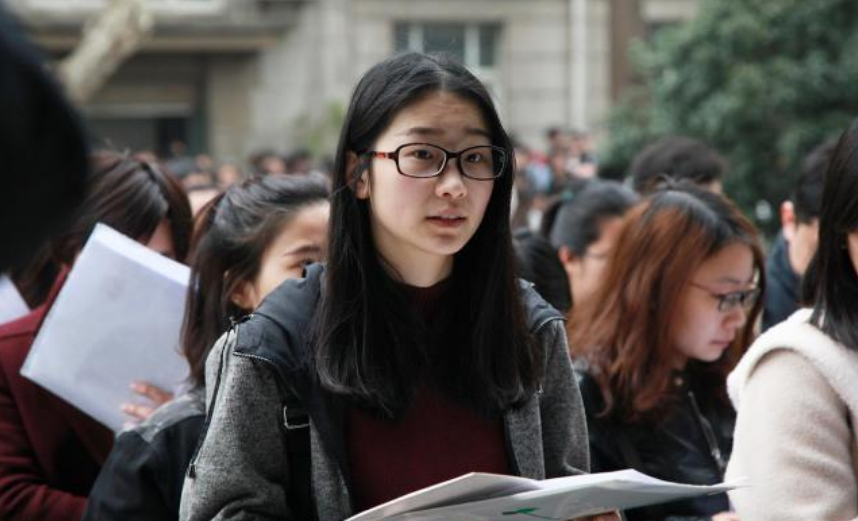 教育部发布新榜单，2021人文社科高校排行，北大“爆冷”排第23