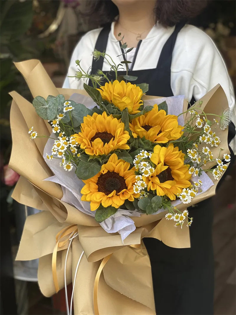 父亲节+毕业季，花店告诉你适合送哪些花