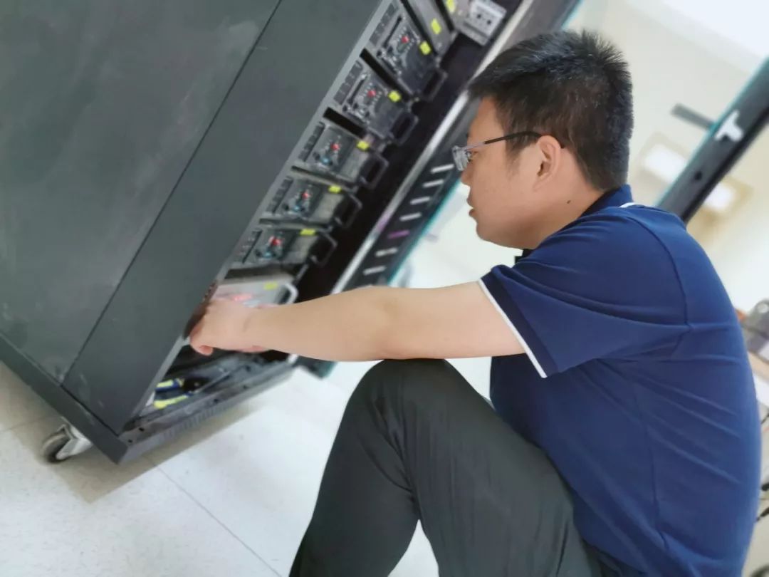 王府学校（运城） 在王府学校的人，自带“温暖体质”