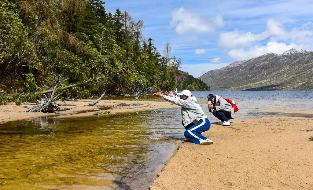 均温20℃！周边7个耍水宝地，冲浪滑水观瀑，最快1h清凉度夏
