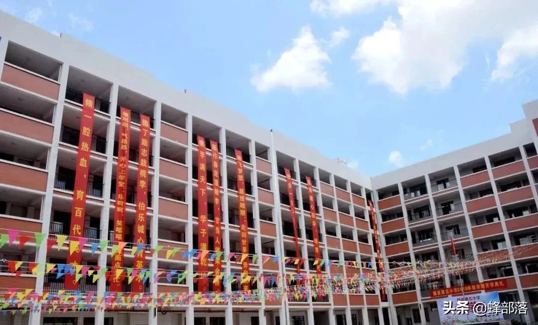 衡水中学被限的背后，是资本绑架名校逐利，导致农村学校空心化