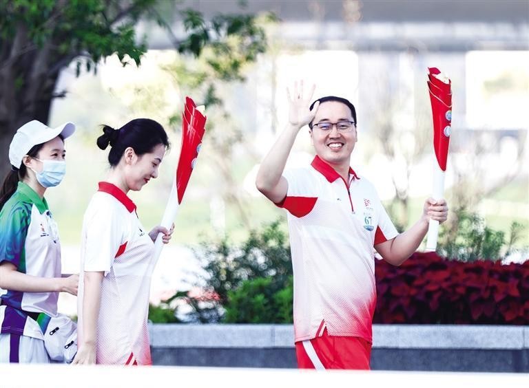 “十四运”开幕！这2名火炬手、7名运动员、13名裁判等700余人，全来自西安交大！