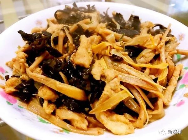 干黄花菜的几种美味做法推荐