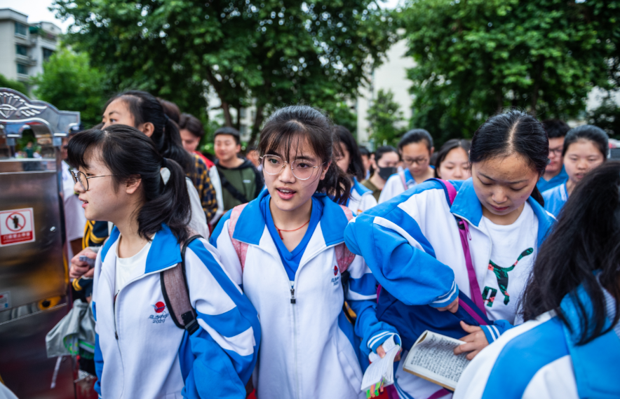 辽宁这所大学退步明显，曾是全国重点高校，如今没落为普通本科