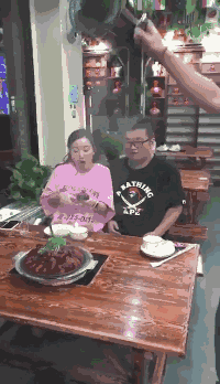 在网红饭店看土味表演，是我经历过最尴尬的事