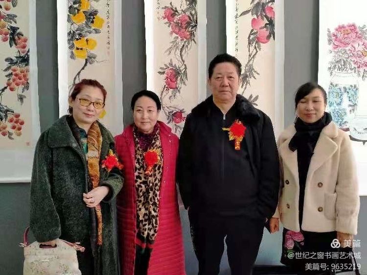 本市热点：抚顺第二届女子书画展拉开帷幕