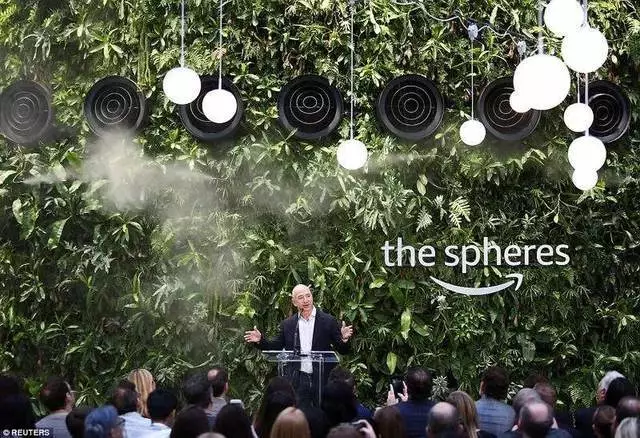 别人的办公室总是不会让我失望！这里工作太爽了