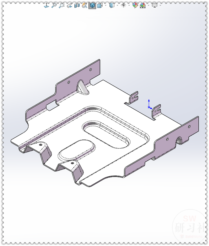 用SolidWorks画的钣金底壳，需要画两个成形工具，所以步骤比较多