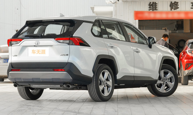 一见如意便是最好选择，18.88万提丰田RAV4荣放，已经用车三个月