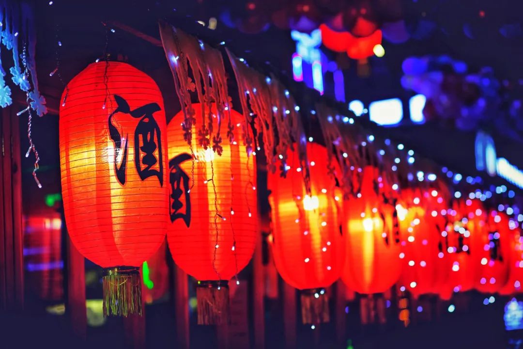 大牌争相入局餐+酒，小酒馆真的是一门好生意？