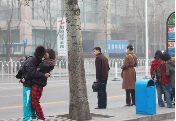 “真后悔当初高三陪读”，一位农村母亲自述，说出多少寒门的无奈