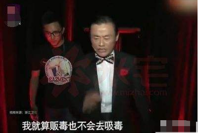 周立波从一夜成名到身败名裂，你以为自作自受？其实背后隐藏秘密