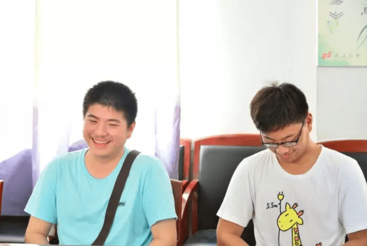 多名高考状元“家庭背景”公开，现实很残酷，他们都来自富裕家庭