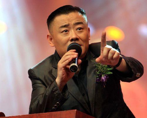 周立波被抓现场视频曝光！网友：演技还需提升。