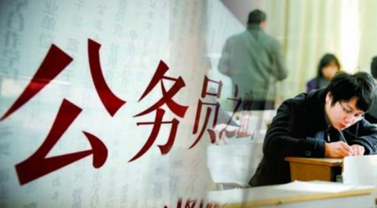 清华北大1300多名学生，扎堆当“选调生”，择优之选还是大材小用