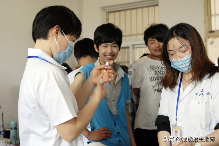 孩子要上中专了，怎么选择中专学校