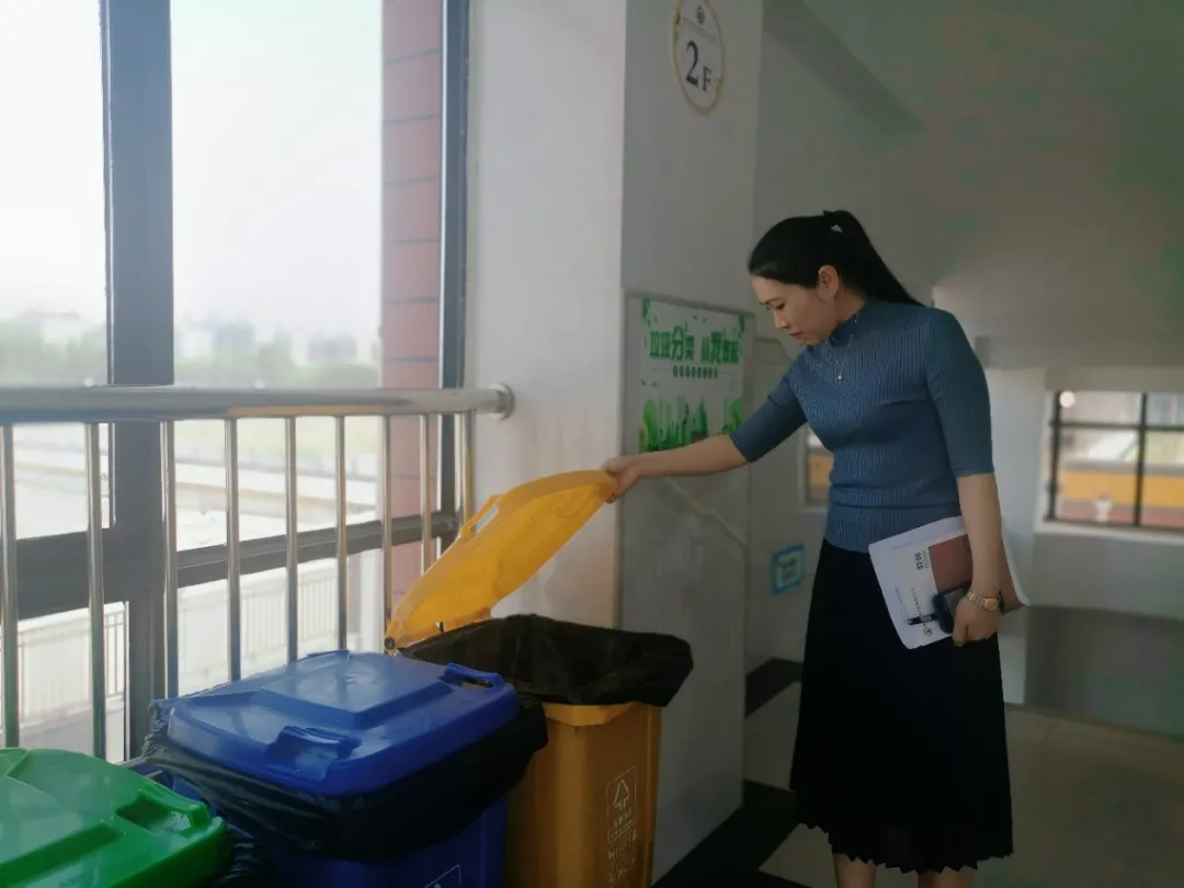 郑州市郑东新区文苑学校：文明共建 爱卫同行