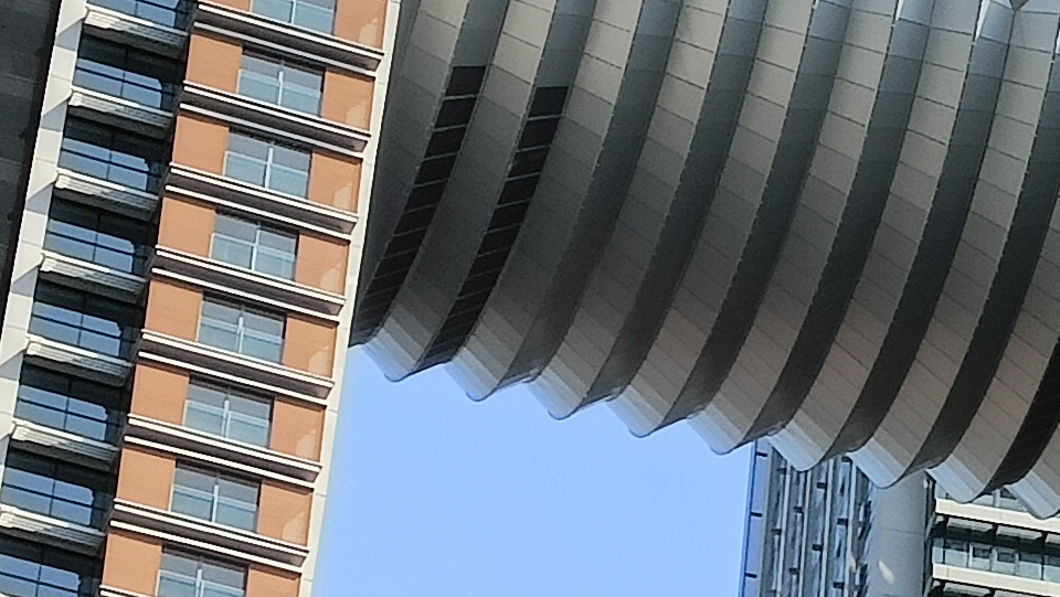 画面清晰拍照出众，OPPO K9 Pro打卡朝天门广场