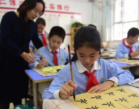 高考字体哪家强？网红字体无一上榜，衡水体凭干净工整独领风骚