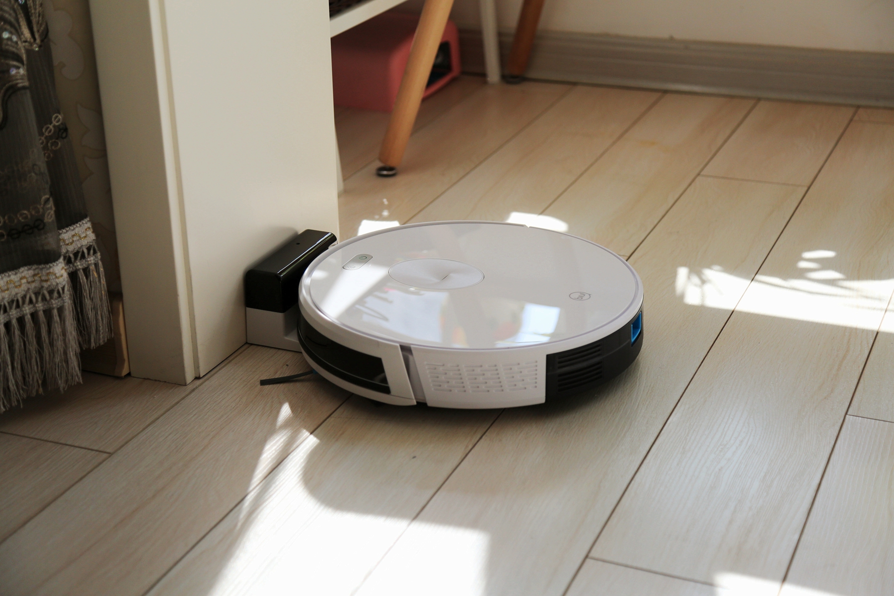 三位数的售价四位数的体验:苏宁极物小biu智能扫地机