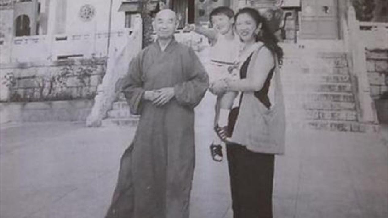 林彪儿子林立果去世后，留下貌美妻子，她后来过得怎样？