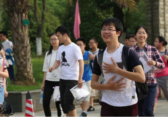 同一所学校，“高考”和“考研”哪个难度更大？过来人回答太真实