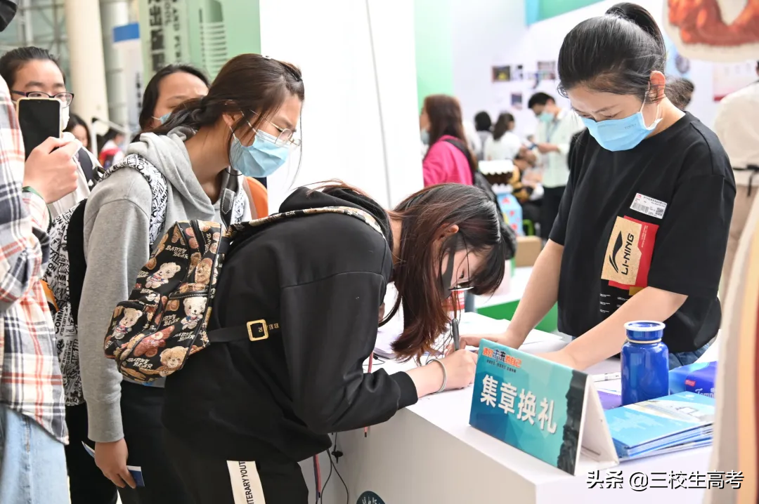 上海新闻出版职业技术学校精彩亮相第九届“星光计划”大赛