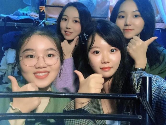 上海又现4个“超强”学霸宿舍：15人升学名校，1人签约上市公司！