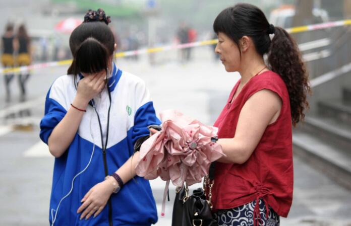 高考中的“3件奇葩事”，这些故事告诉我们，考场心态太重要