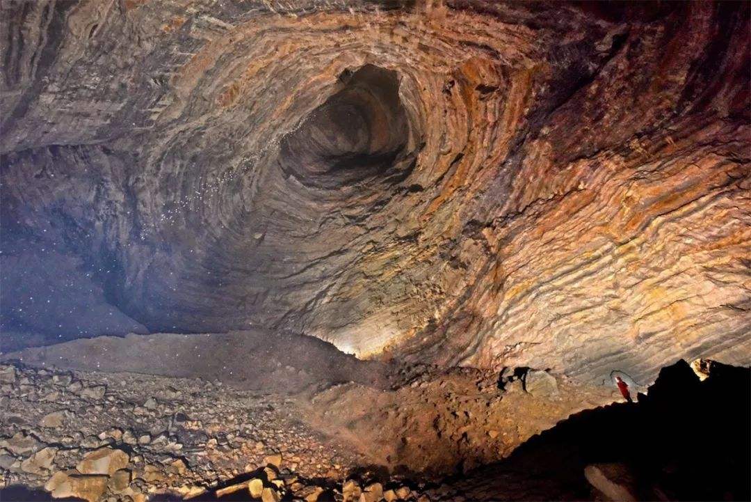 500万年前的神秘洞穴，这群皮肤透明的生物，难道是史前物种？