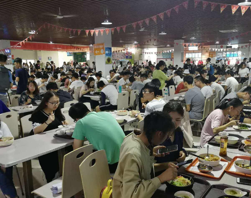 今年大学的开学时间定了，新生入学要注意4件事，此外还有好消息