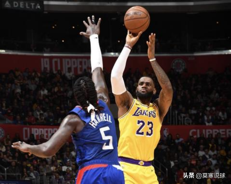 为什么nba低位和中投变少(中距离投篮越来越少，并不是因为低效，是因为太难了)