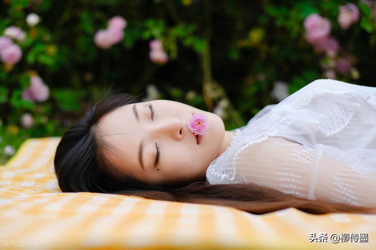 2张人像发现4个问题，16图解6个摄影技巧，拍照清丽优雅不俗气