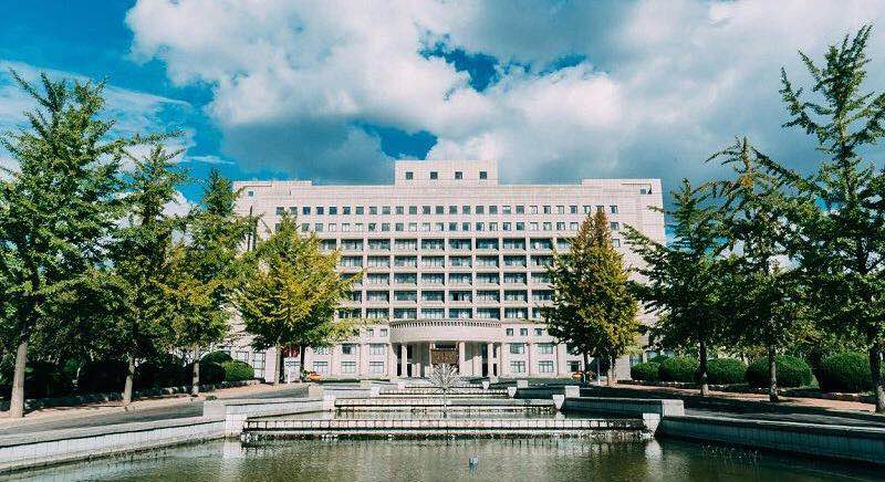 东北财经大学萨里国际学院（东北财经大学2019年本科招生章程）