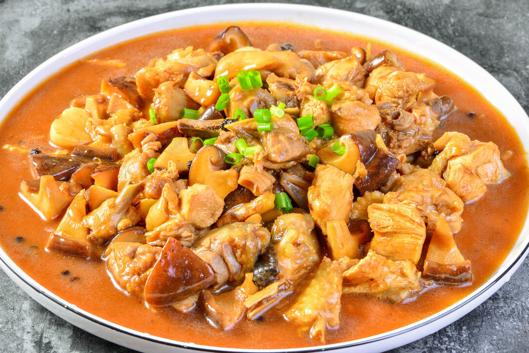 炖鸡时多做2步,比直接炖或先焯水更好吃,鸡肉软烂鲜香还不腥