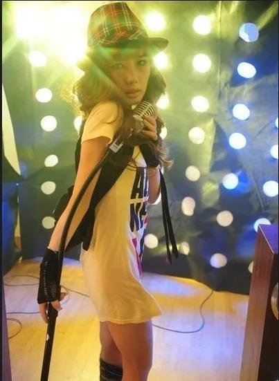 因整容惨死手术台，亲妈不尸检不起诉，超女王贝到底经历了什么？