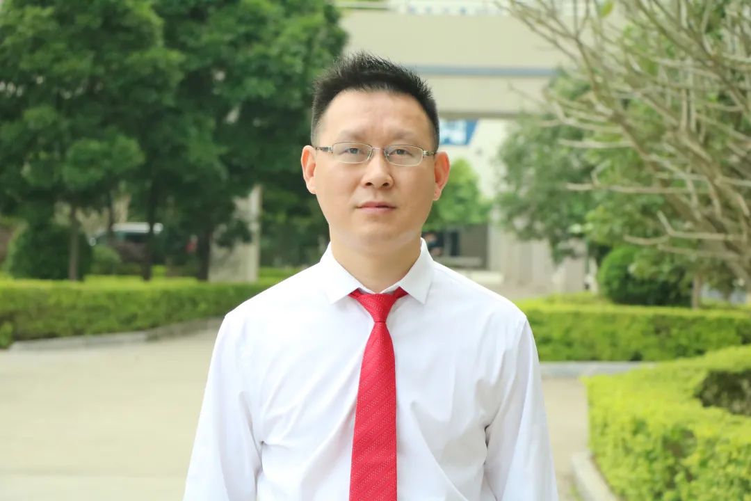 吉官雄