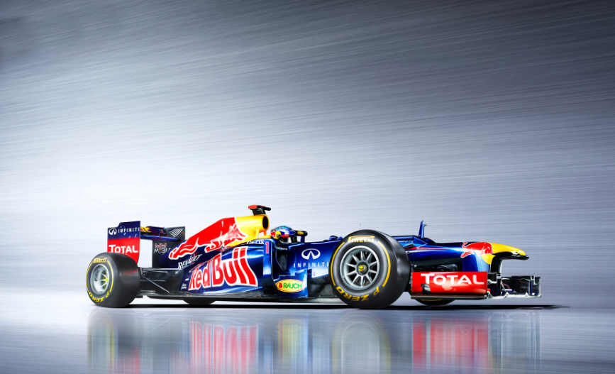 f1方程式赛车最高时速(f1赛车的排量只有1.6,是真的么?